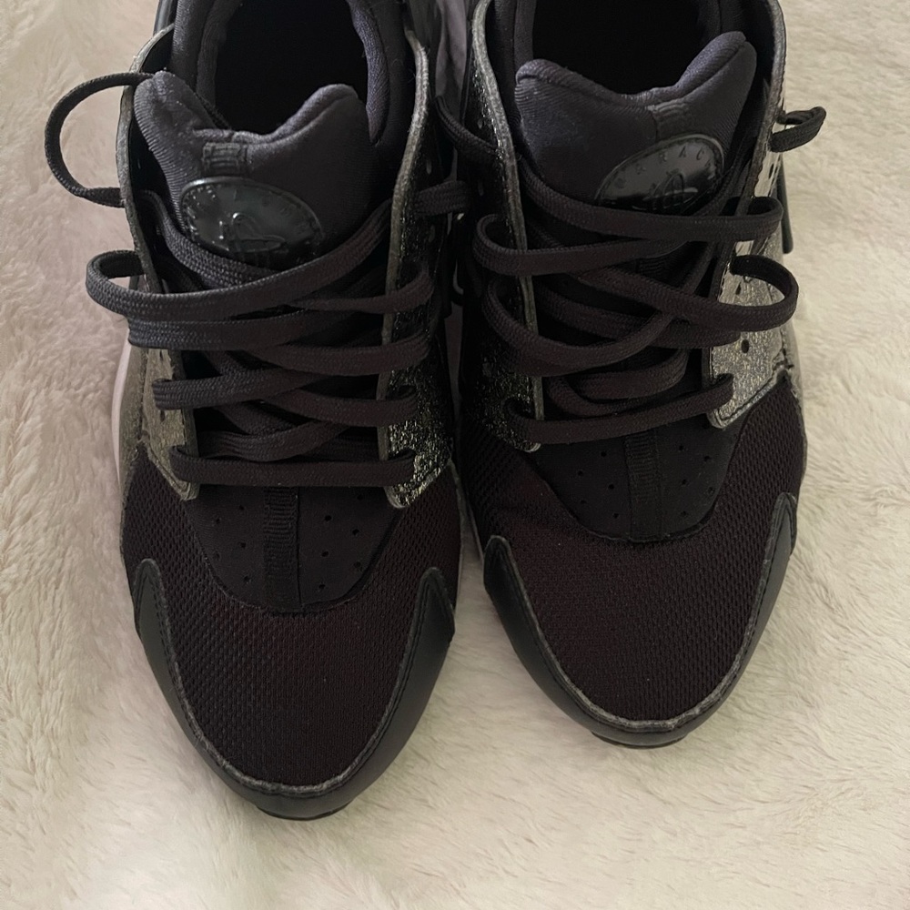Nike glitter huarache